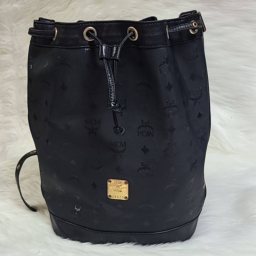 💯 Authentic MCM Bucket Bag 🍀 - Picture 15 of 15